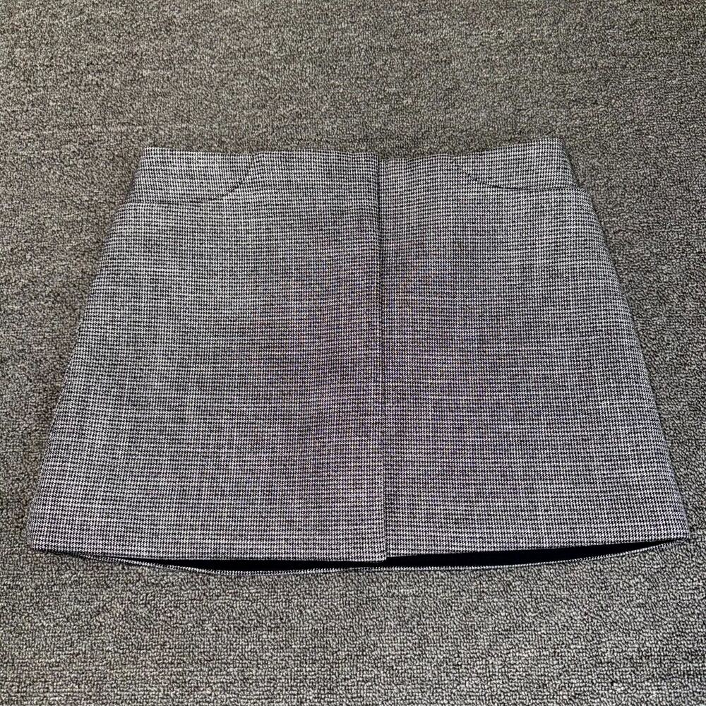 H&M Edition Structured Twill Mini Skirt Womens 4 Gray Melange Open Front NEW NWT